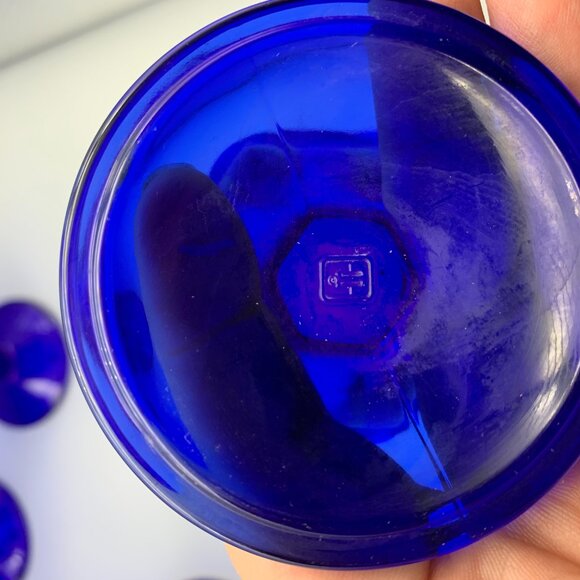 Vintage ANchor Hocking Cobalt Blue Glass Sundae/Dessert Cups (set of 7) - Picture 10 of 10